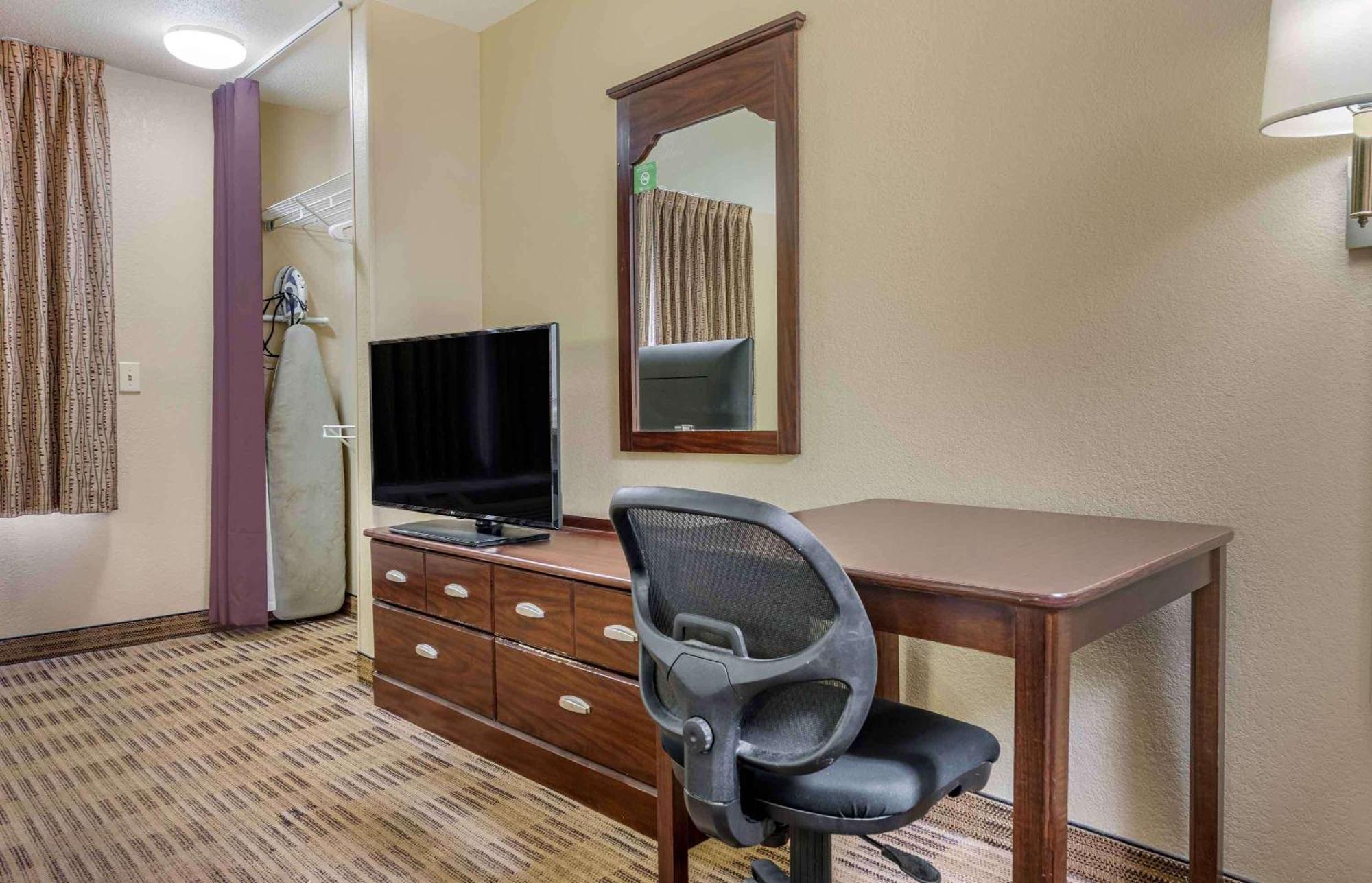 Extended Stay America Suites - Washington Dc Germantown Milestone Exterior foto